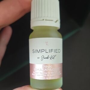 Simplified Pink Champagne Essential Oil
